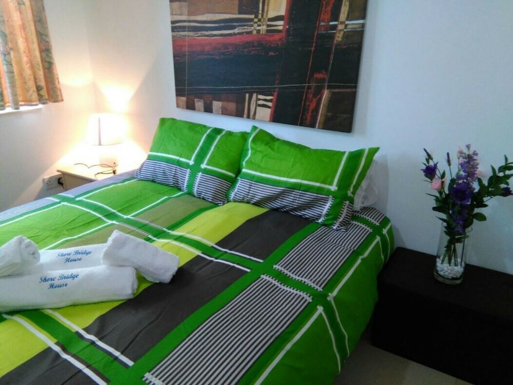 Фото Shore Bridge House