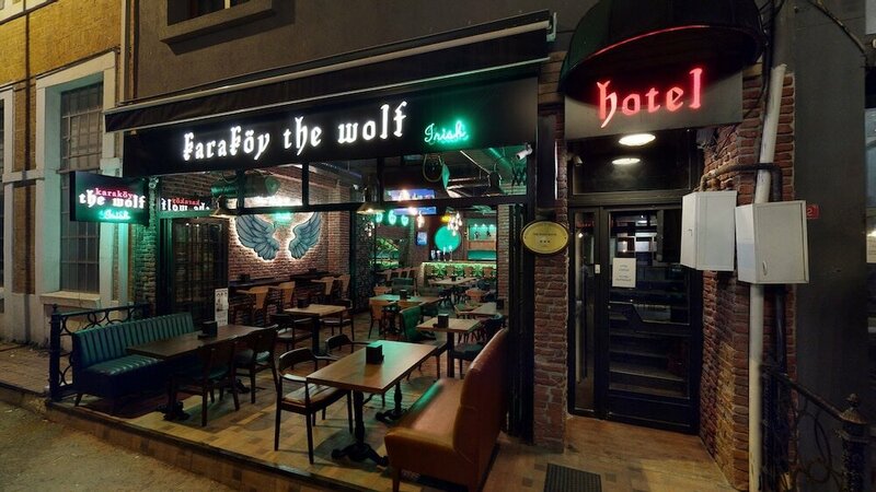 Гостиница The Wolf Hotel в Бейоглу