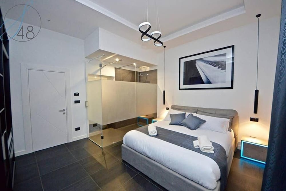 Фото Suite Quarantotto Luxury House