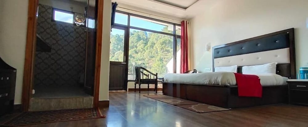 Фото Hotel Anjukul