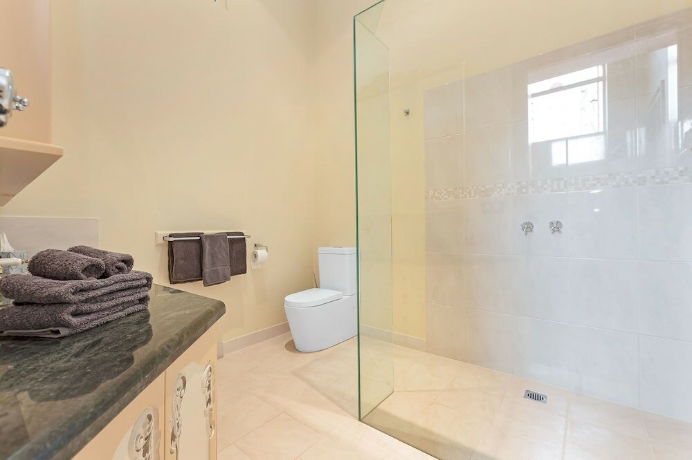 Фото Clocktower Suites