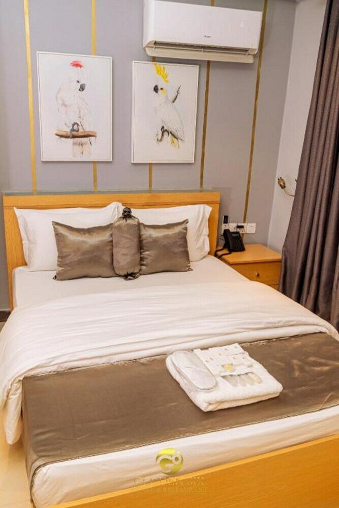 Фото Golden Six Hotel & Restaurant