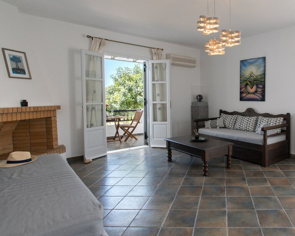 Фото Sea Lilies Suites