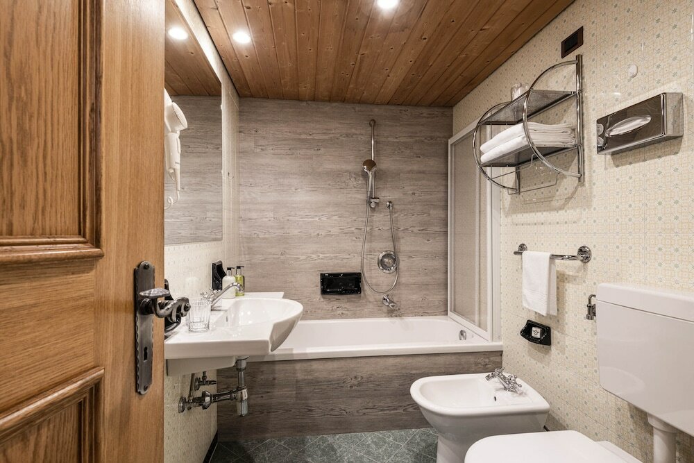 Фото Cavallino d'Oro