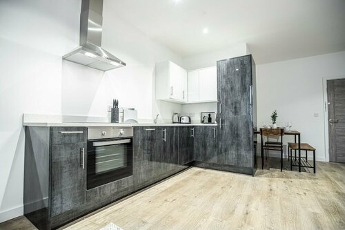 Гостиница Luxe Apts PBoro Parking-Gym-Cinema в Питерборо