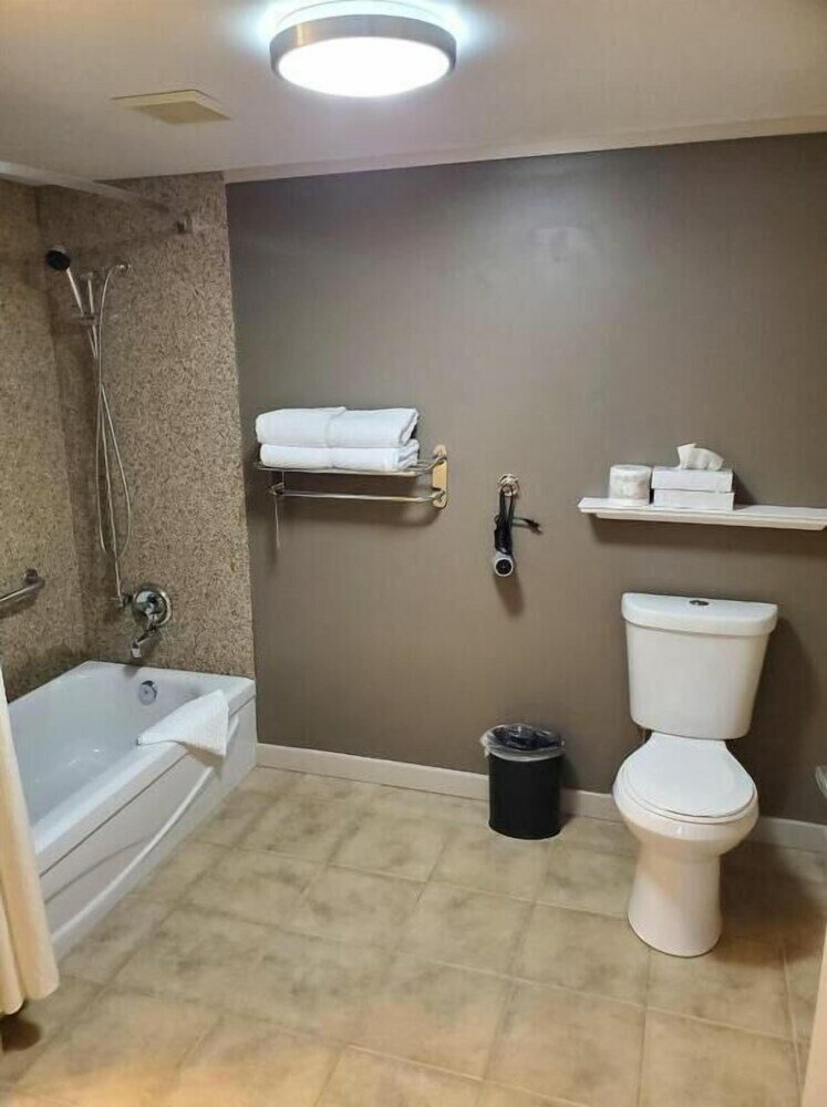 Фото Best Western The Westerly Hotel