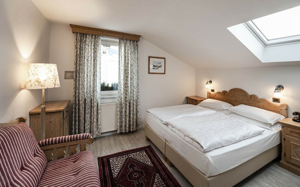 Фото Cavallino d'Oro