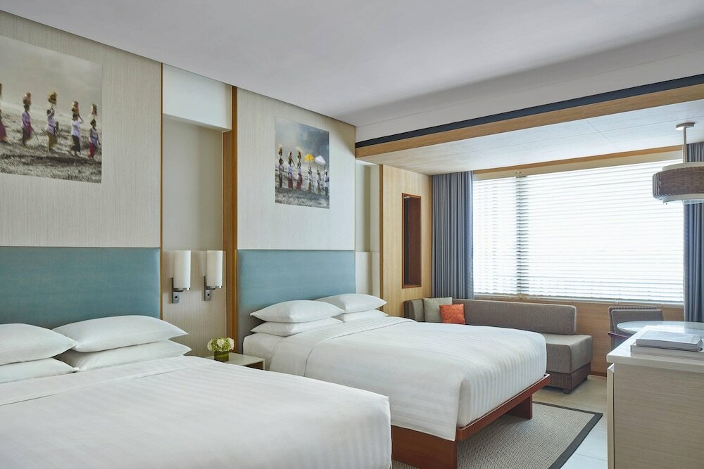 Фото Courtyard by Marriott Bali Seminyak Resort