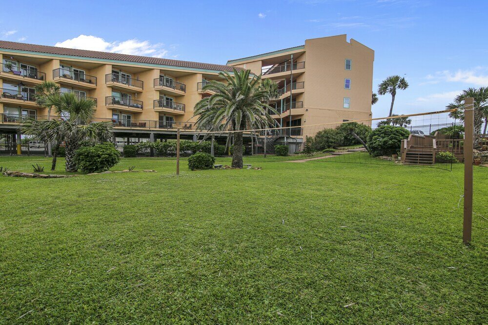 Фото Maravilla Seawall Condos by Ab Sea