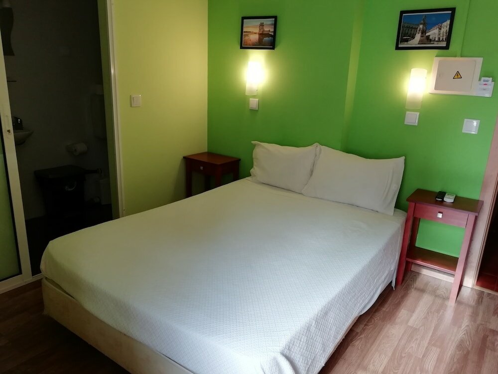 Фото Pensao Residencial Camoes