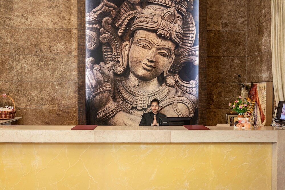 Фото Nidhivan Sarovar Portico Vrindavan