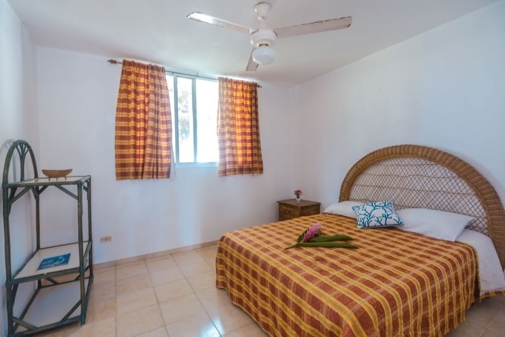 Фото The Beachcomber at Las Canas