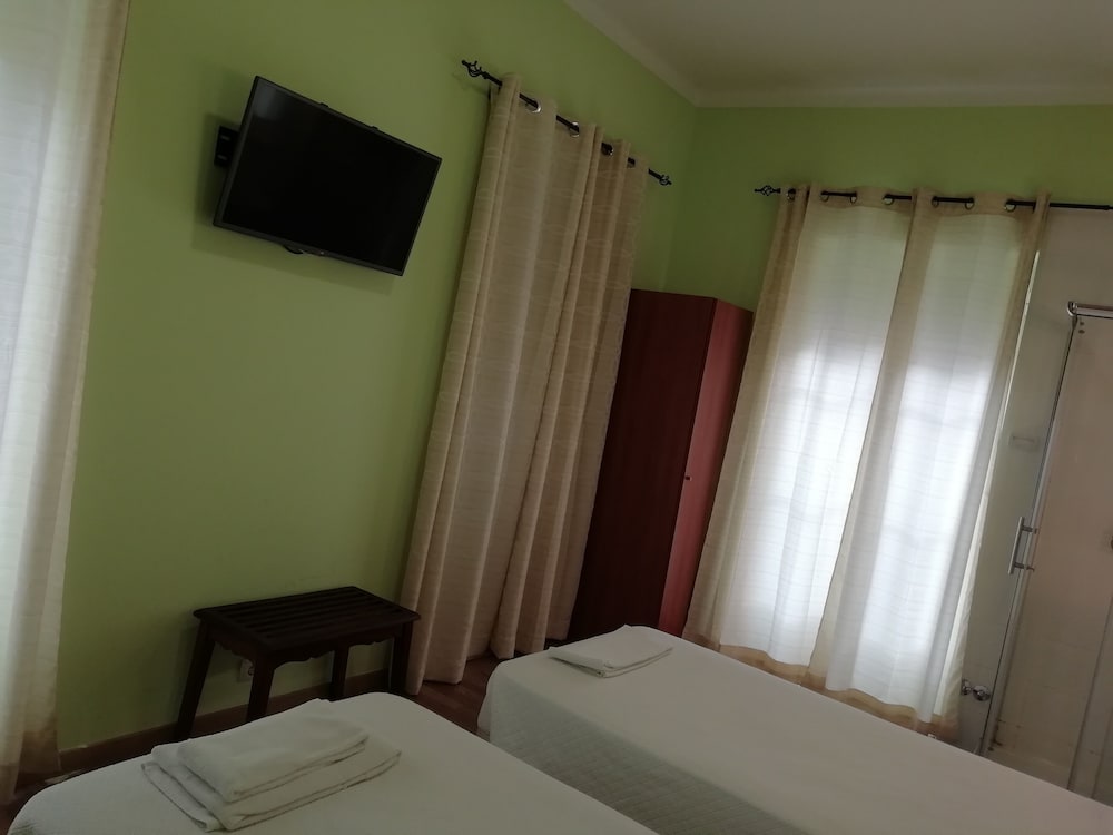 Фото Pensao Residencial Camoes