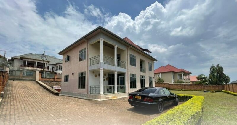 Гостиница Captivating 7-bed House in Kigali, Rwanda в Кигали