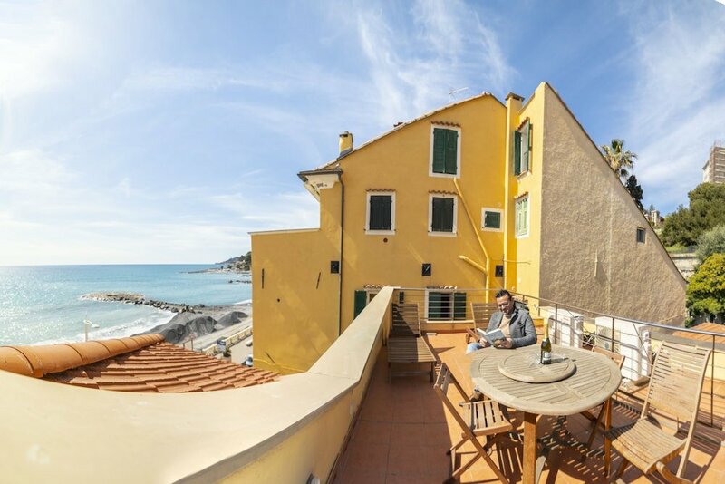 Апартаменты Terrazza cielo e mare в Империи