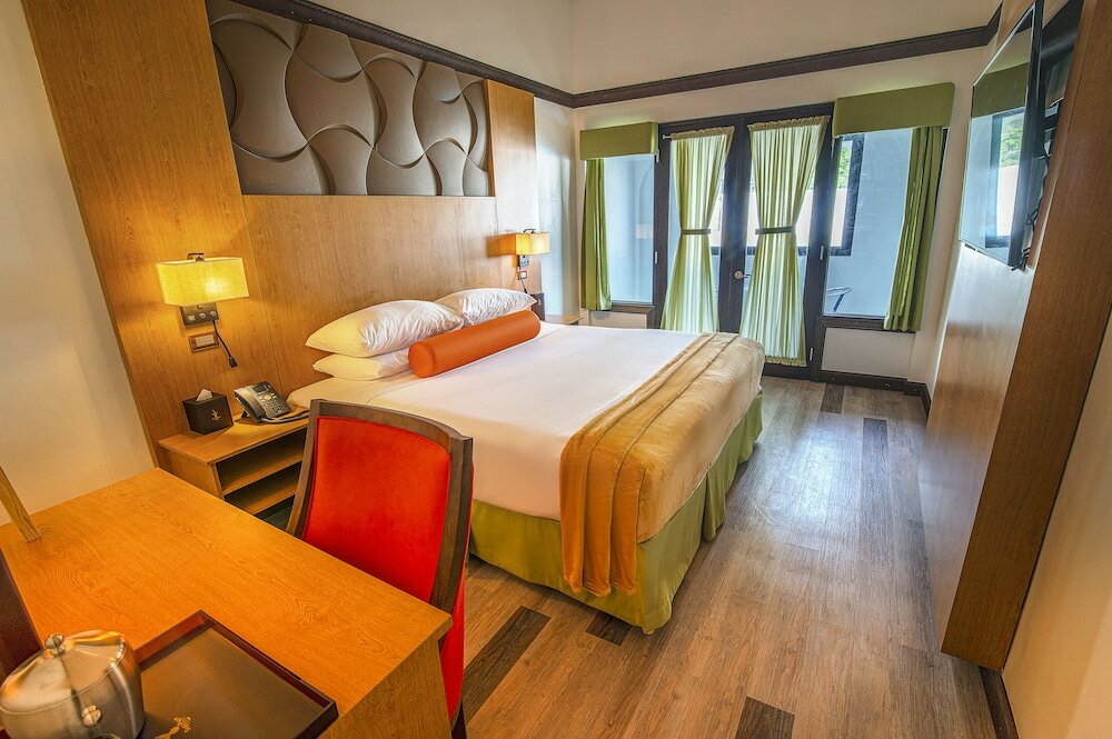 Фото Sago Palm Hotel