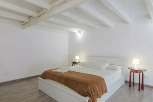 Гостиница A