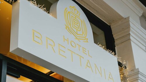 Гостиница Brettania Hotel в Янине