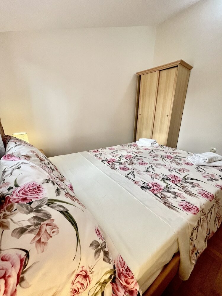 Фото Apartments Elena