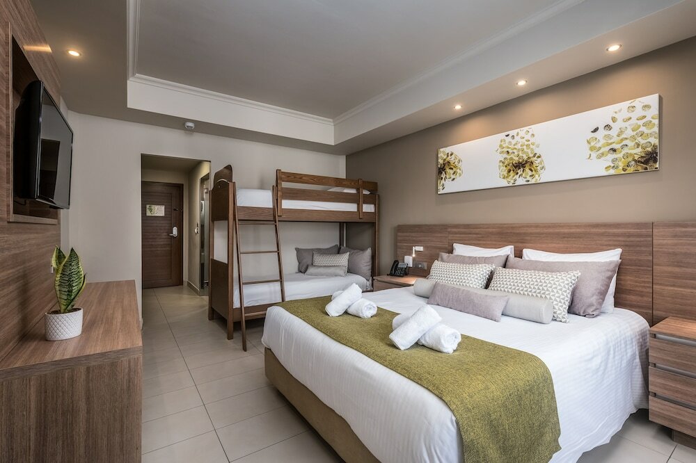 Фото E-Geo Easy Living Resort- All Inclusive