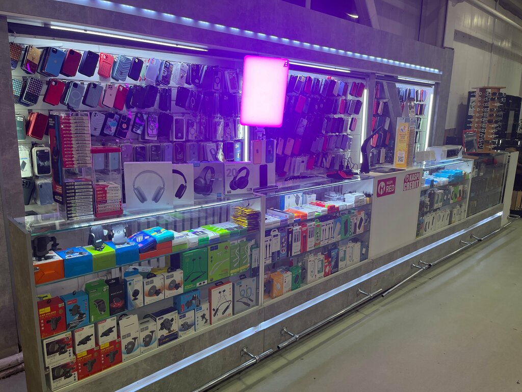 Mobile phone store Chekhloff, Astana, photo