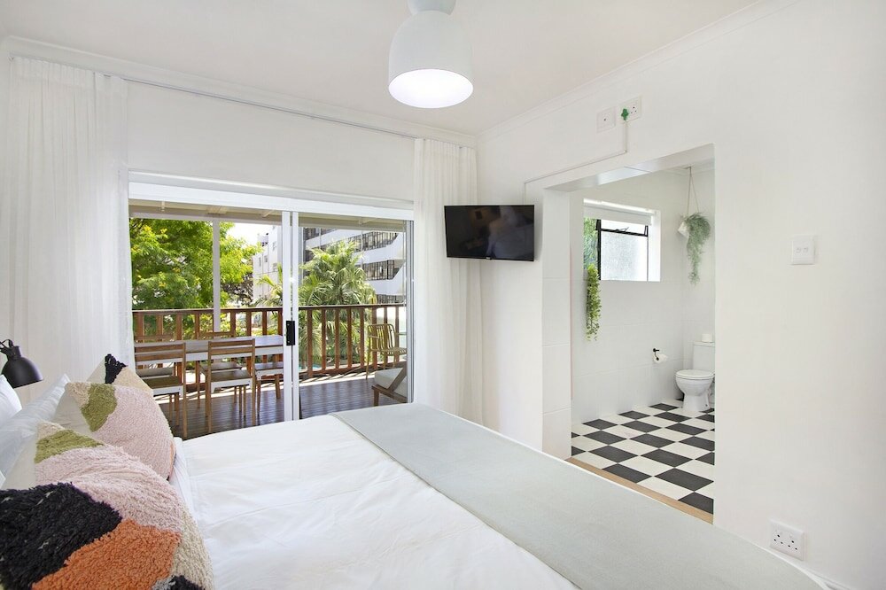 Фото Neighbourgood Hill