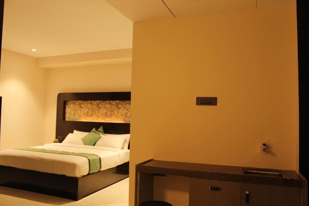 Фото The Kings Square