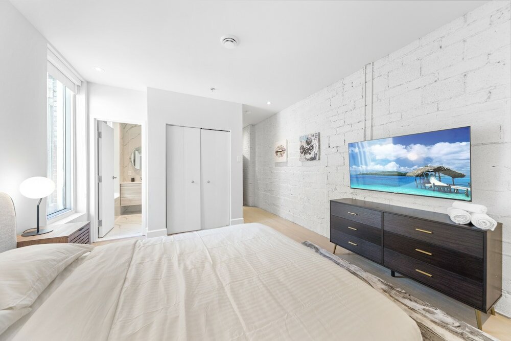 Фото Elegant Suites De La Montagne- Dtwn Mtl