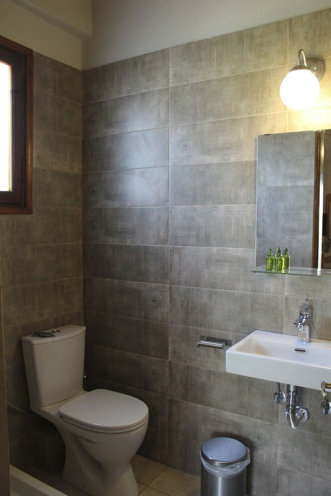 Фото Hotel Defkalion