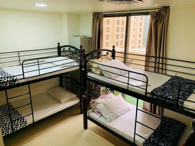 Хостел Bollywood Beach Hostel в Дубае