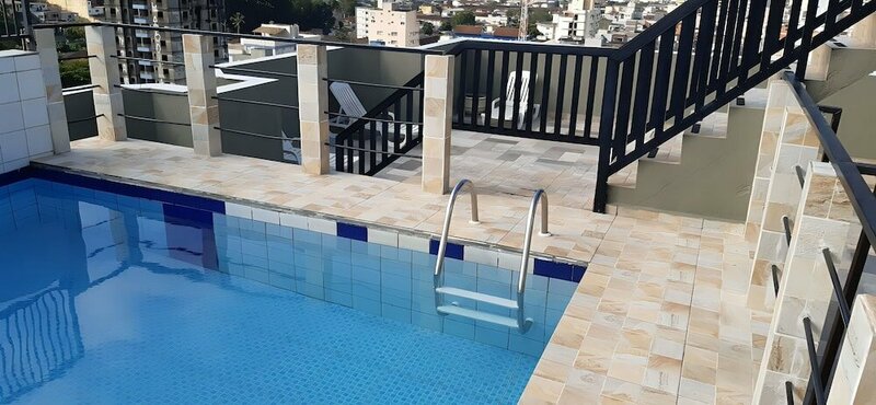 Гостиница Edifício com Piscina, 1 vaga garagem a 450m da Praia Enseada, Guarujá/SP
