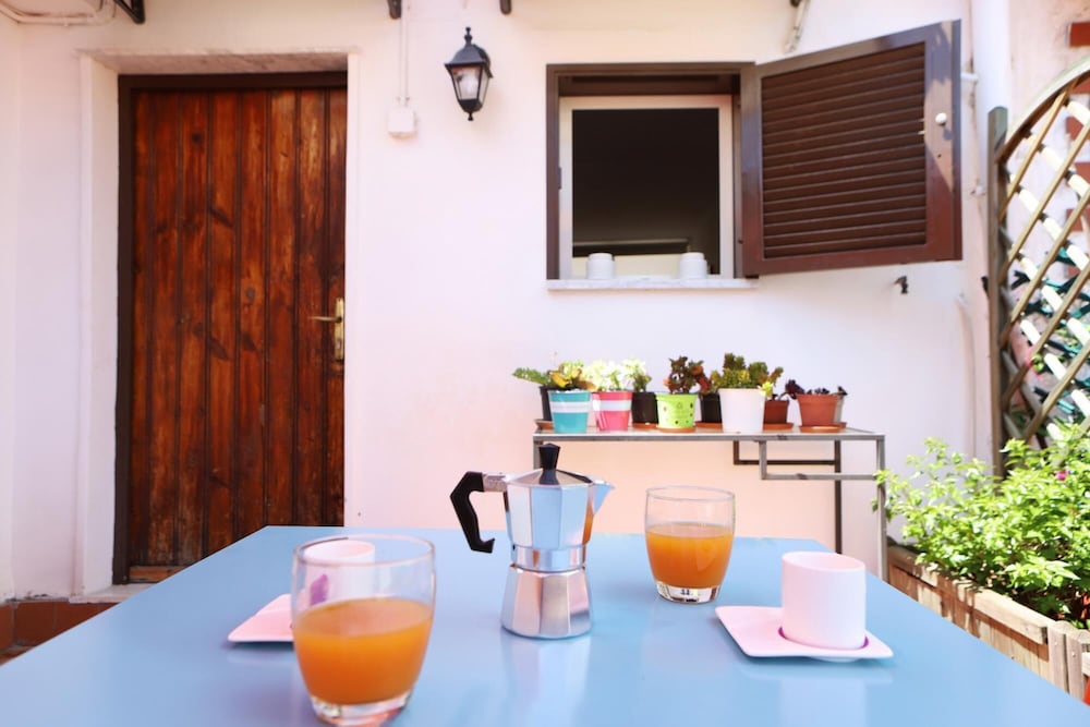 Фото Appartamento con terrazzo a Piazza Dante