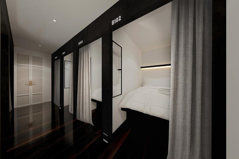 Фото Forgotten Hostel Silom