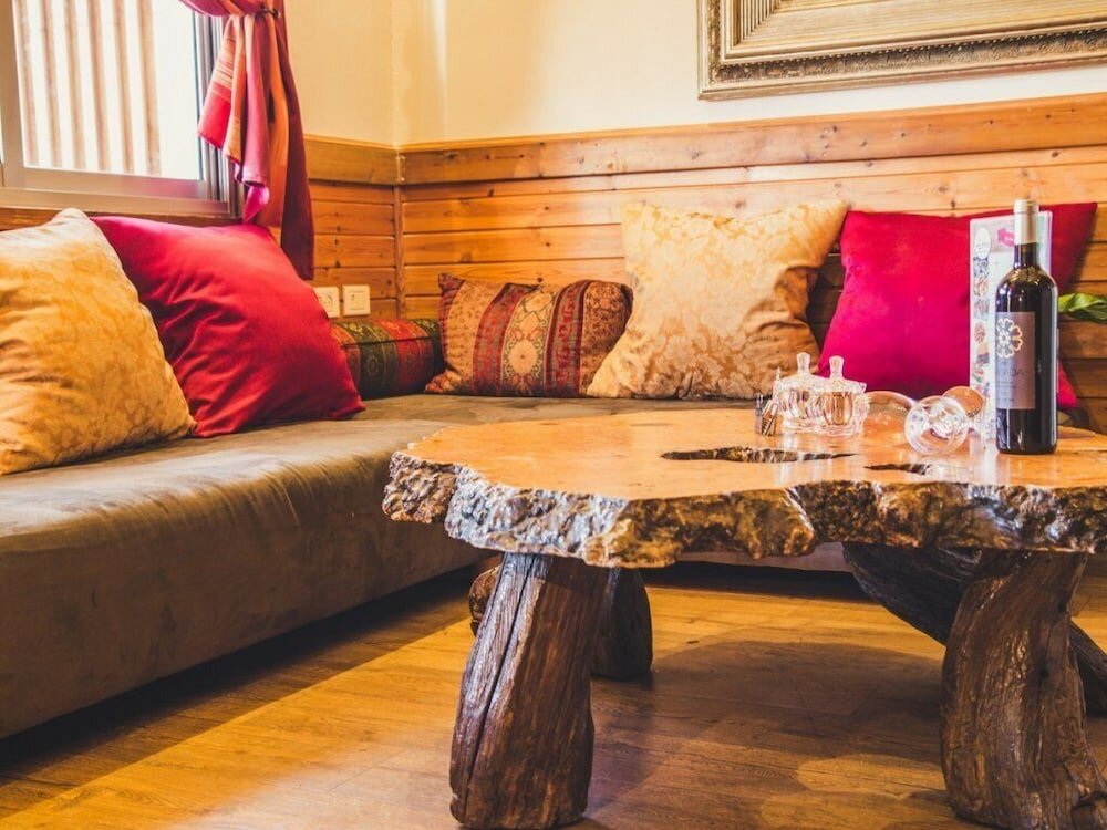 Фото Neve Bar boutique hotel in the village