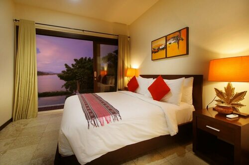 Гостиница Lombok Sunset Bay Resort