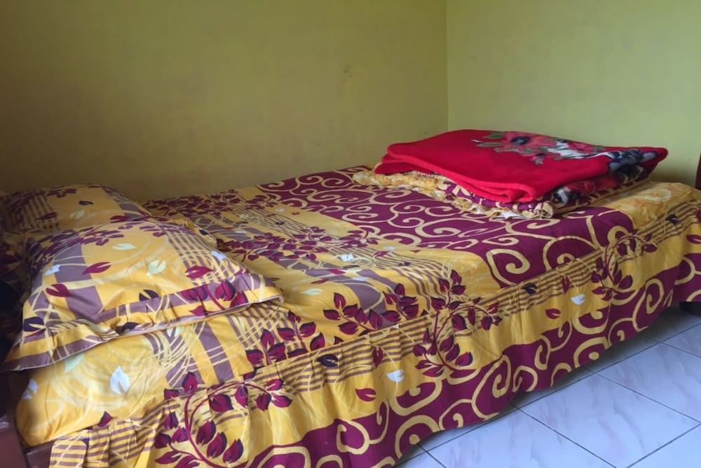 Фото Oyo Home 91250 Desa Wisata Taraju