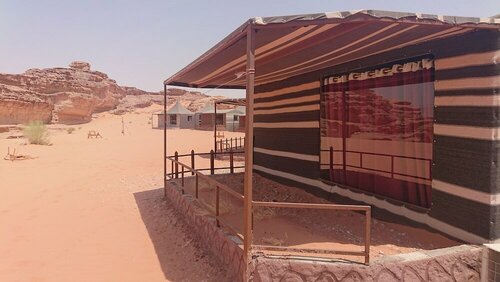 Гостиница Island Camp в Вади Раме