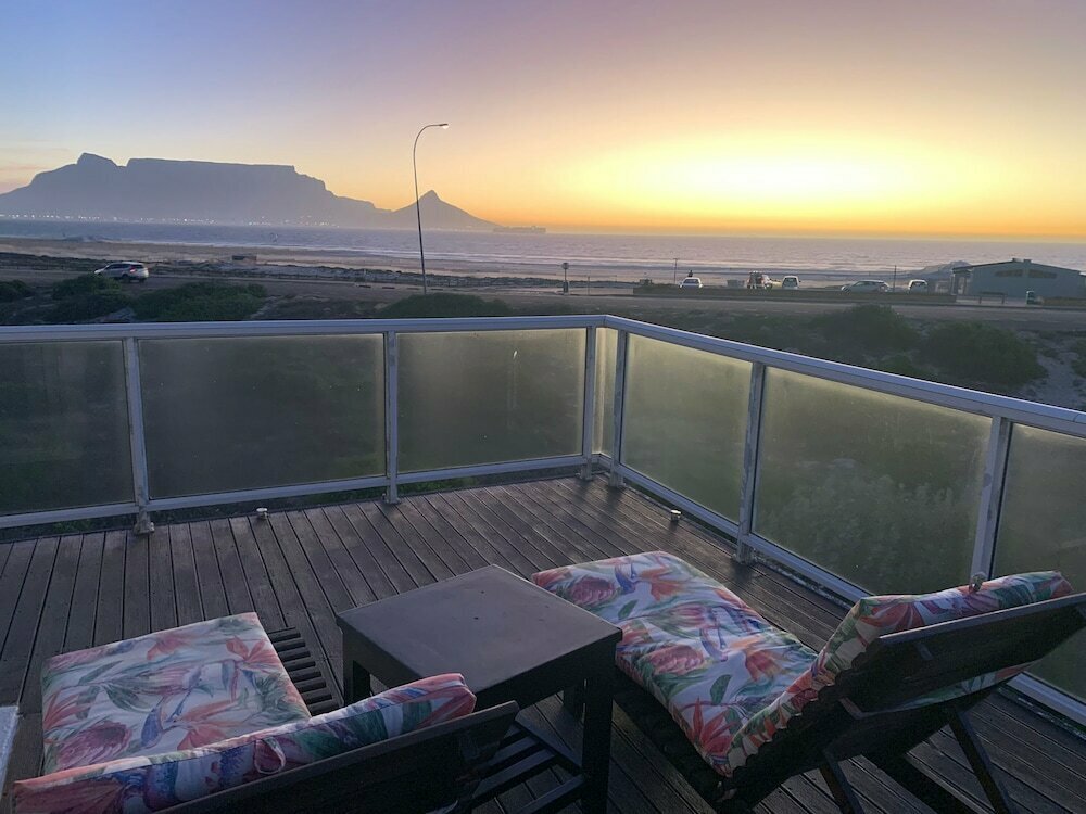 Hotel 7th Wonder Guesthouse, Capetown, photo