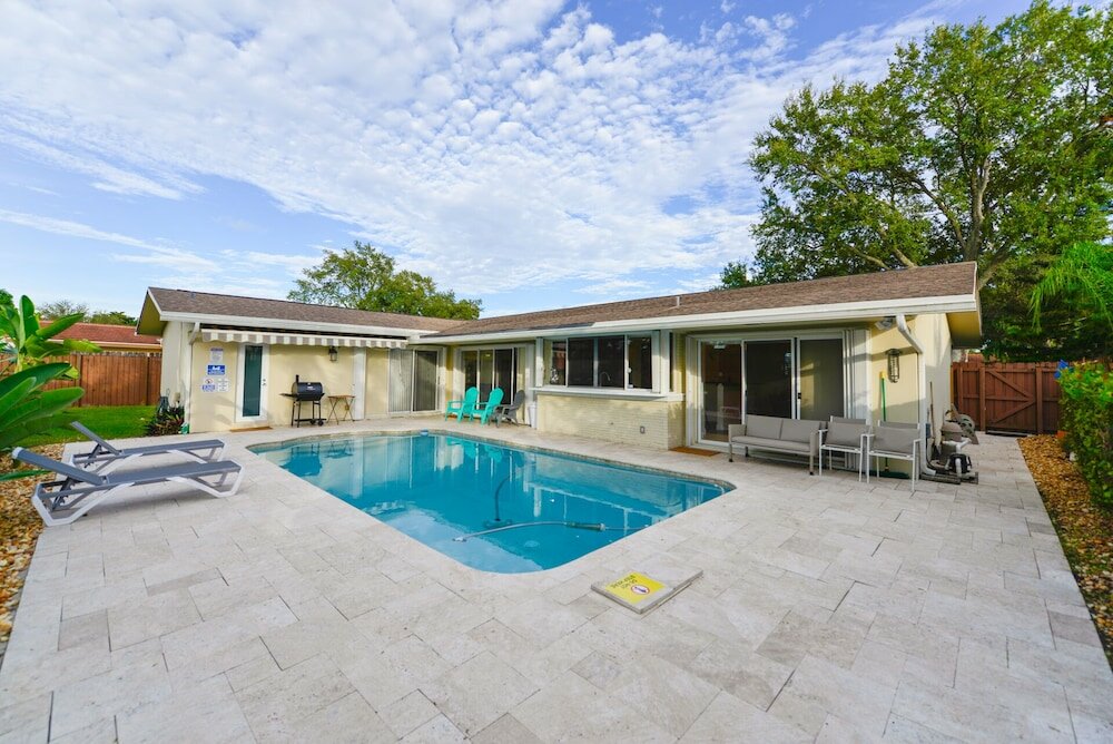 Фото Luxurious 3br Pool House. Lovely Place