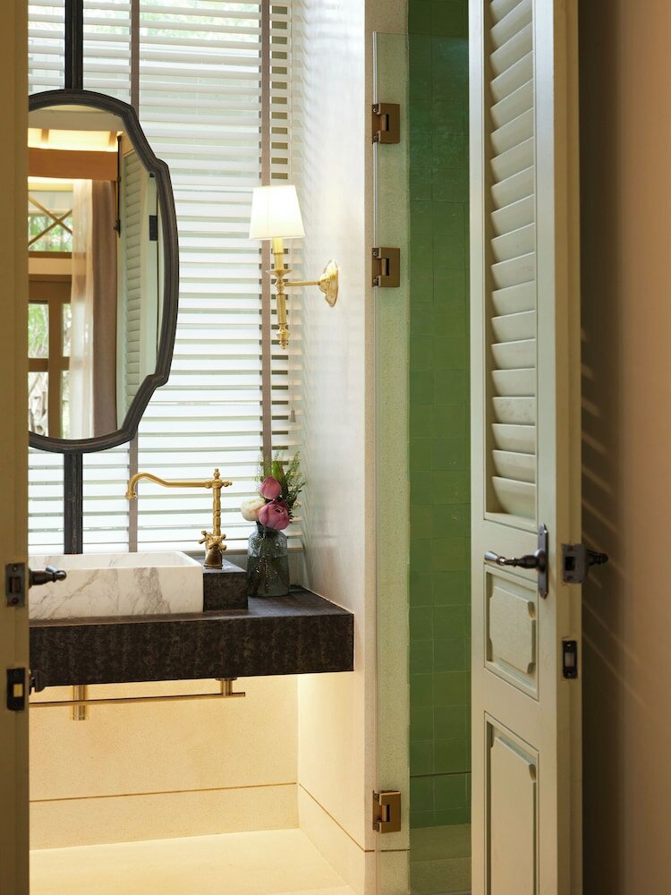 Фото Charras Bhawan Hotel and Residences