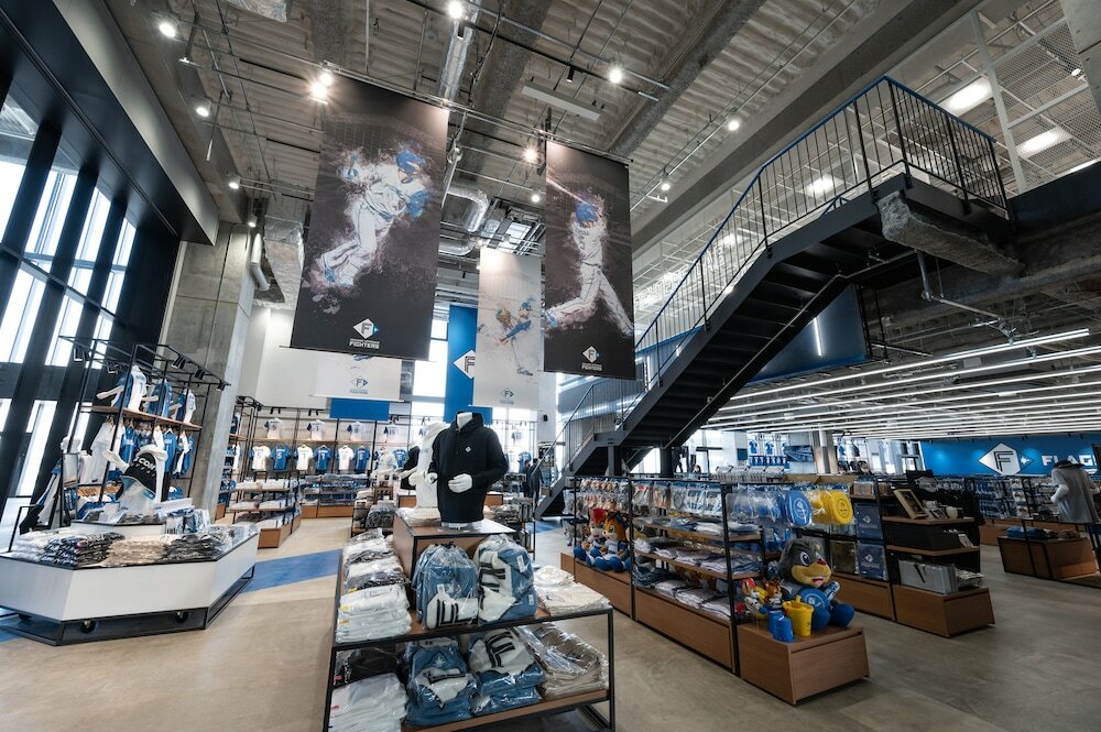 Фото Tower Eleven Hotel