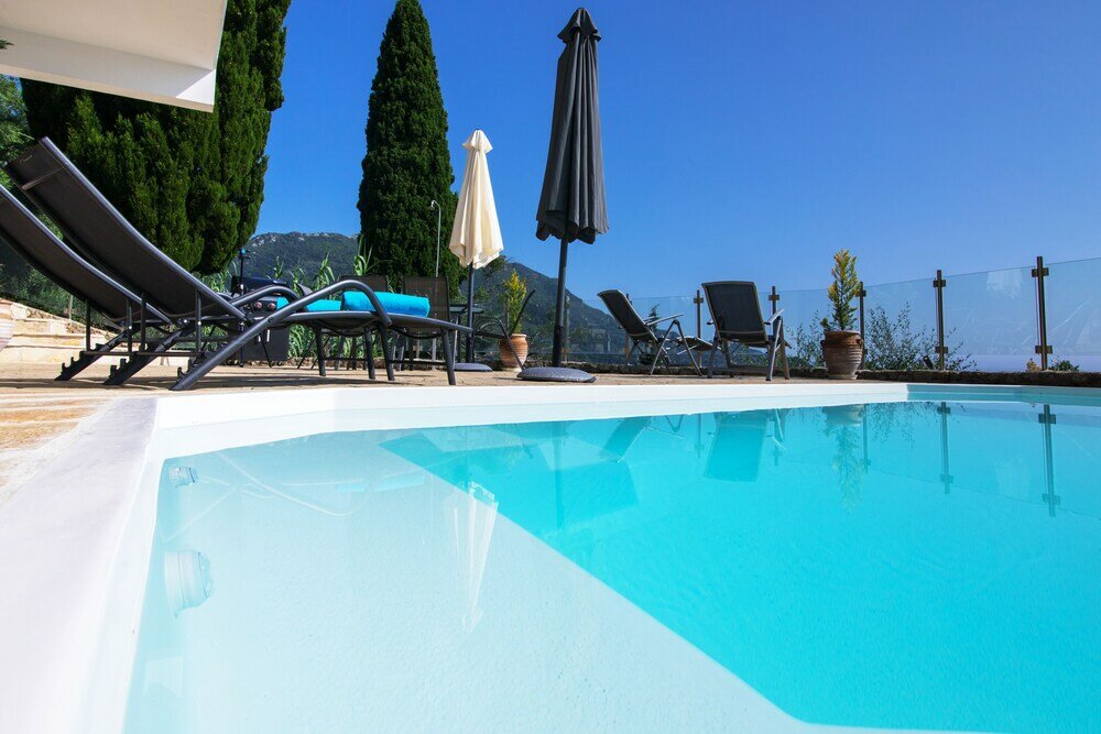 Фото Noir Luxury Suite by CorfuEscapes