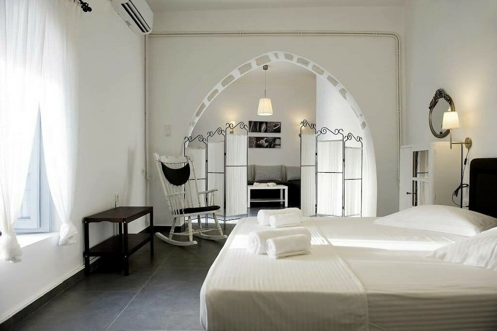 Фото Sunset Plaka