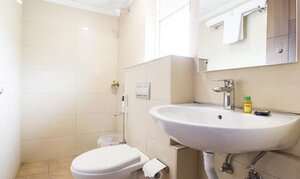 Гостиница Fabhotel Limestone Aura