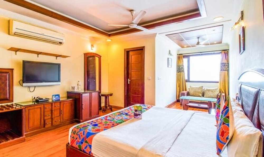 Фото Fabhotel South View