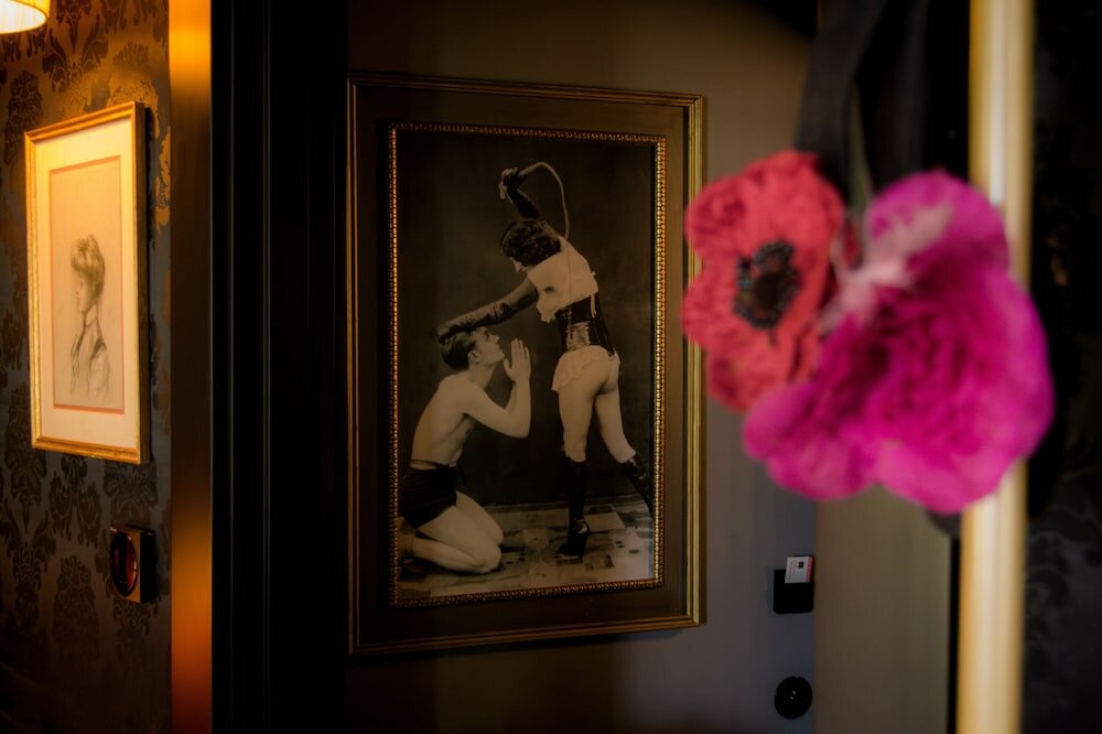 Фото Pensão Amor Madam’s Lodge