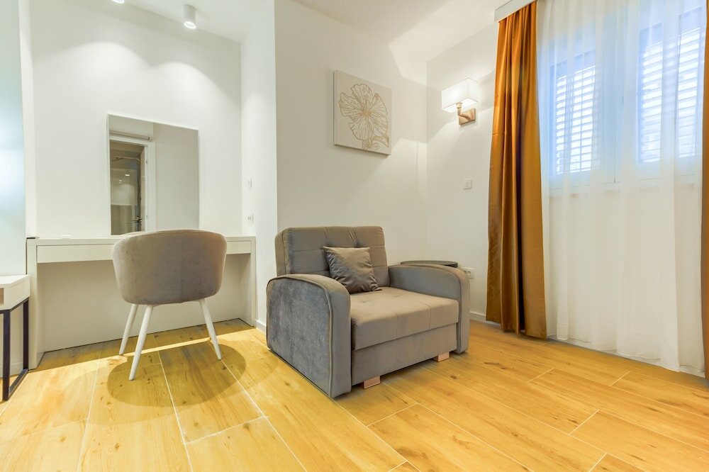 Фото Irini Luxury Rooms