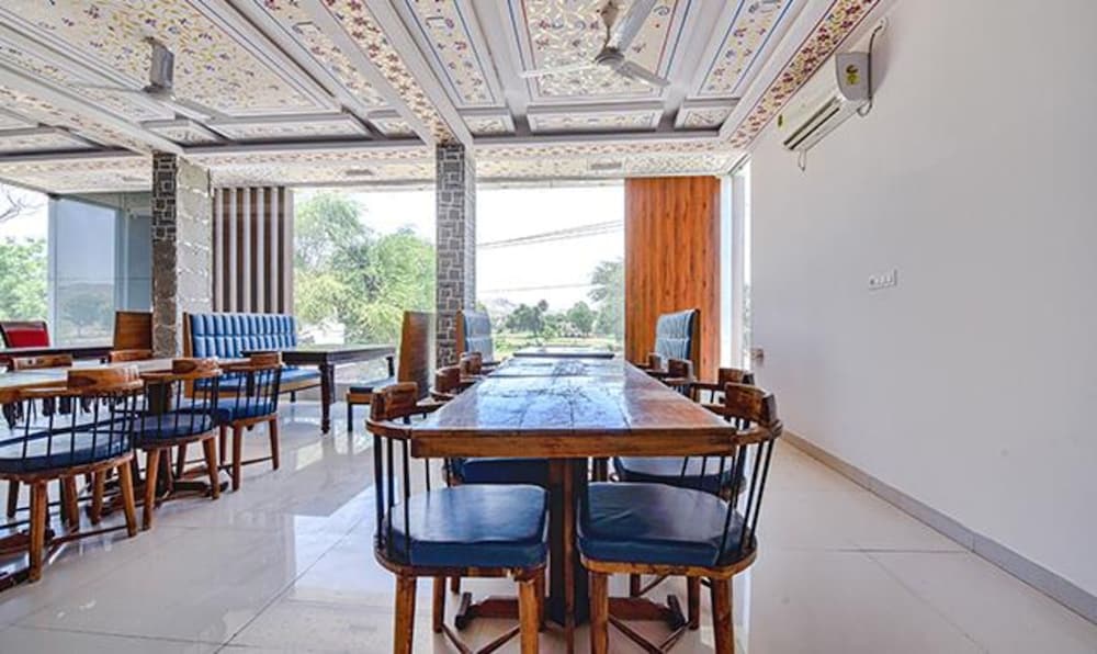 Фото Fabhotel Ranbanka