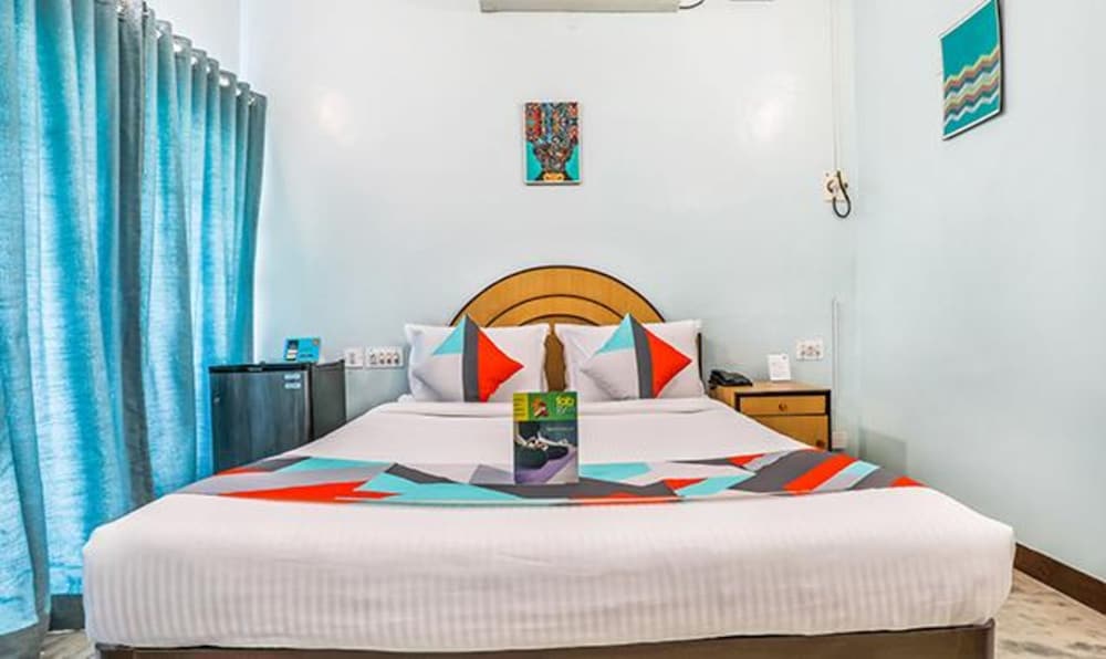 Фото Oyo 7829 Santhi inn