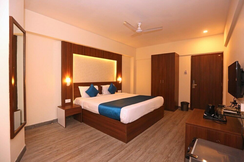 Фото Hotel Shantidoot